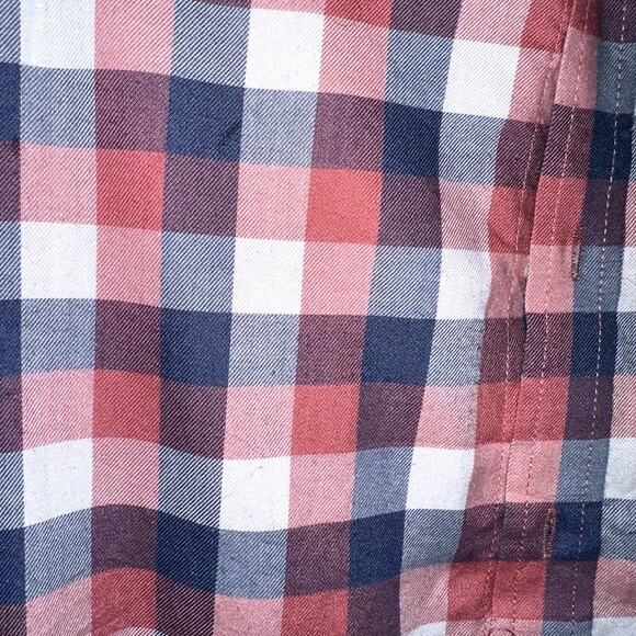 Izod Saltwater Shirt Men's Size XXL Red Blue White Plaid Long Sleeve Button Up - Picture 3 of 10